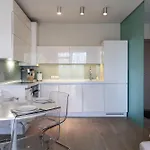 Sea Whisper Apartment *